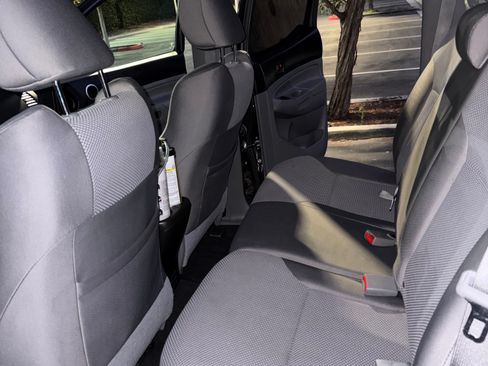 Used 2013 Toyota Tacoma PreRunner image 4