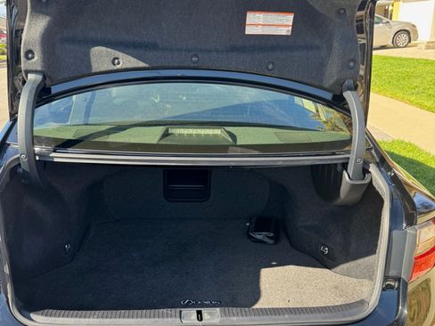 Used 2016 Lexus ES 350 w/ Ultra Luxury Package image 9