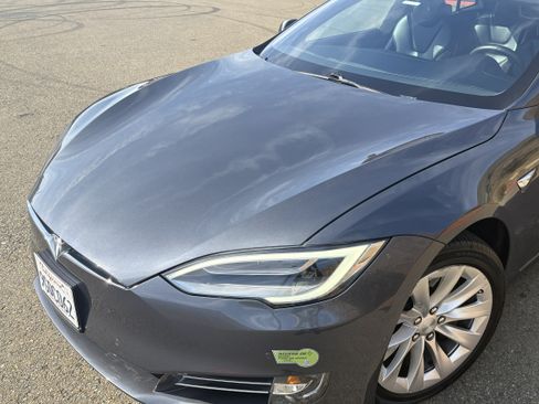 Used 2018 Tesla Model S 100D image 9