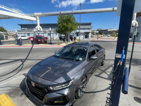 Used 2019 Honda Accord Sport image 4