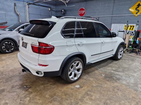 Used 2013 BMW X5 xDrive35i image 4