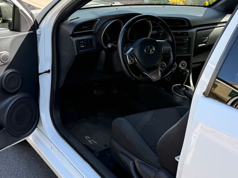 Used 2013 Scion tC image 10