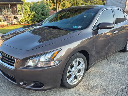 Used 2012 Nissan Maxima 3.5 SV w/ Sport Pkg image 2
