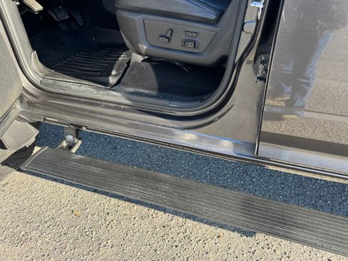 Used 2018 RAM 2500 Laramie w/ Sport Appearance Group image 12