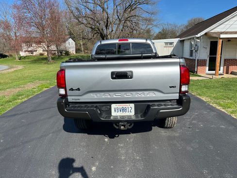 Used 2023 Toyota Tacoma SR5 w/ SX Package image 10