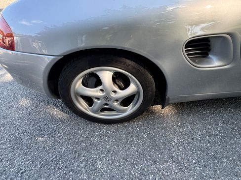 Used 1999 Porsche Boxster image 19