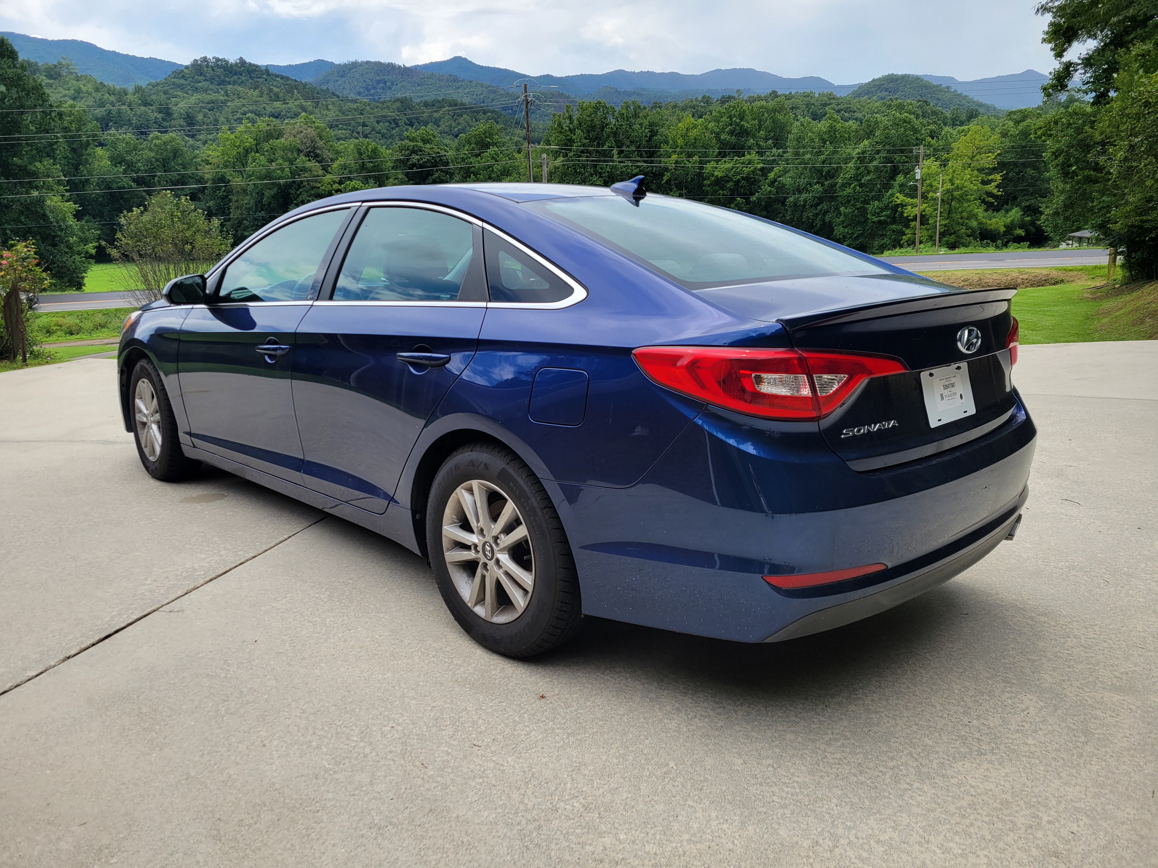 Used 2017 Hyundai Sonata SE FWD image 14