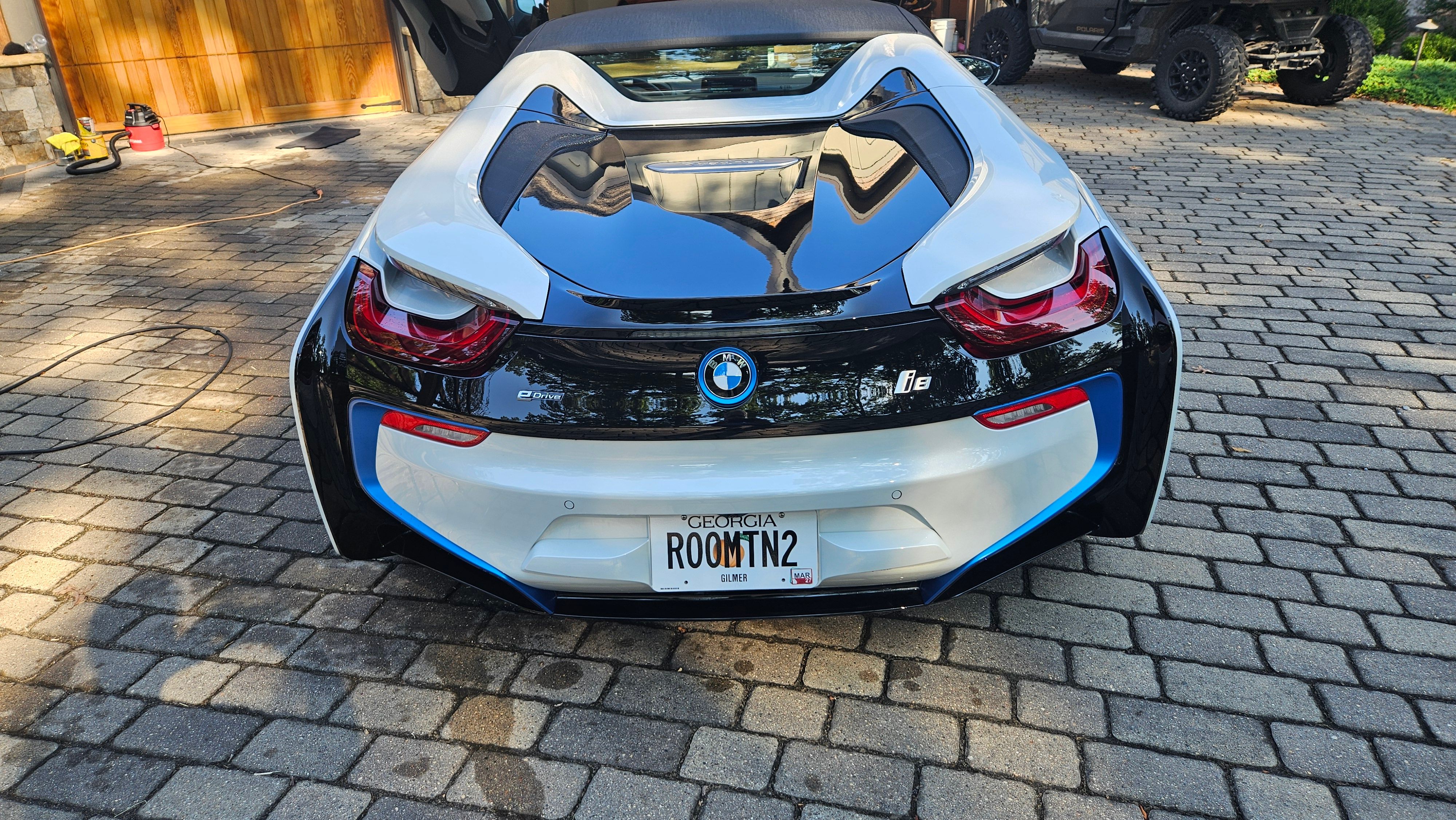 Used 2019 BMW i8 Roadster AWD/4WD image 4