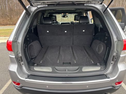 Used 2017 Jeep Grand Cherokee Limited w/ Luxury Group II image 6