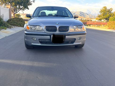 Used 2003 BMW 330xi Sedan image 8