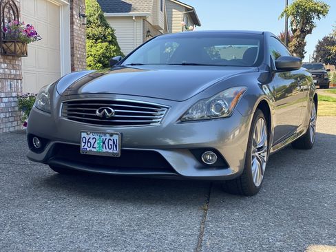 Used 2012 INFINITI G37 x Coupe w/ Premium Pkg AWD/4WD image 2