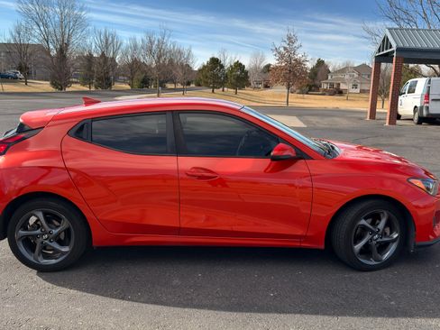 Used 2019 Hyundai Veloster 2.0 image 2