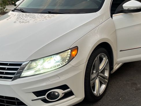 Used 2014 Volkswagen CC R-Line image 14