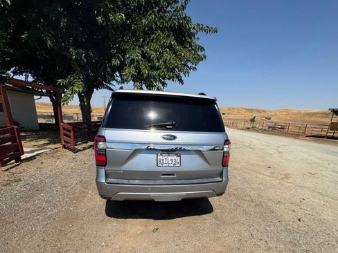 Used 2021 Ford Expedition Max Limited AWD/4WD image 5