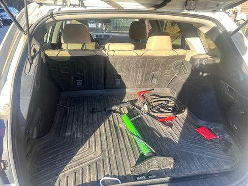 Used 2016 Subaru Outback 3.6R Limited image 6