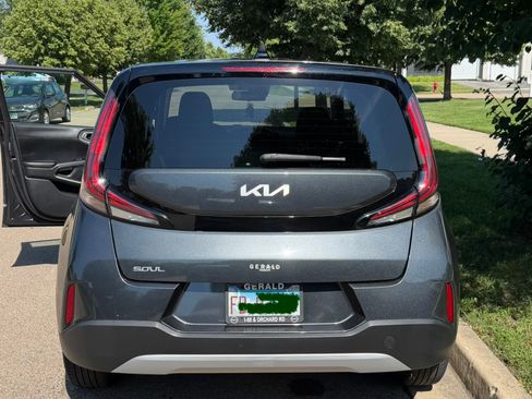 Used 2024 Kia Soul LX w/ Option Group 015 FWD image 11