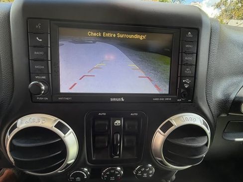 Used 2016 Jeep Wrangler Unlimited Sahara w/ Max Tow Package image 19