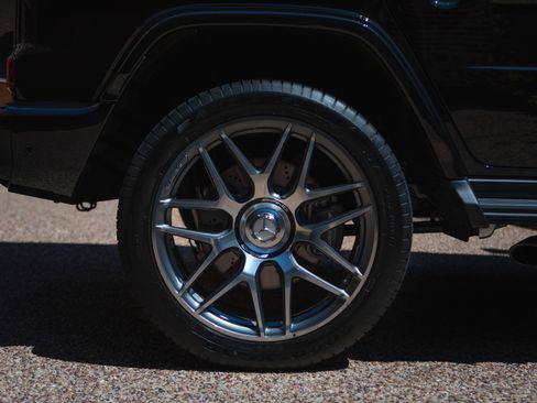 Used 2027 Mercedes-Benz G 63 AMG 4MATIC image 2