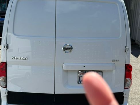 Used 2020 Nissan NV200 SV FWD image 4