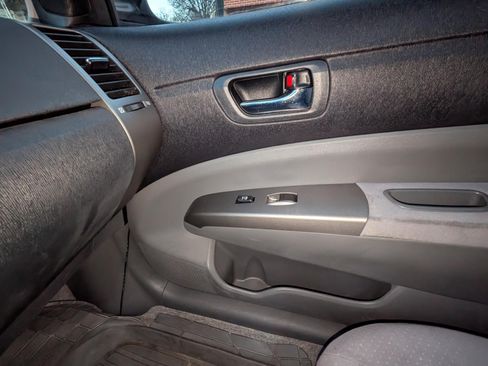 Used 2006 Toyota Prius image 2