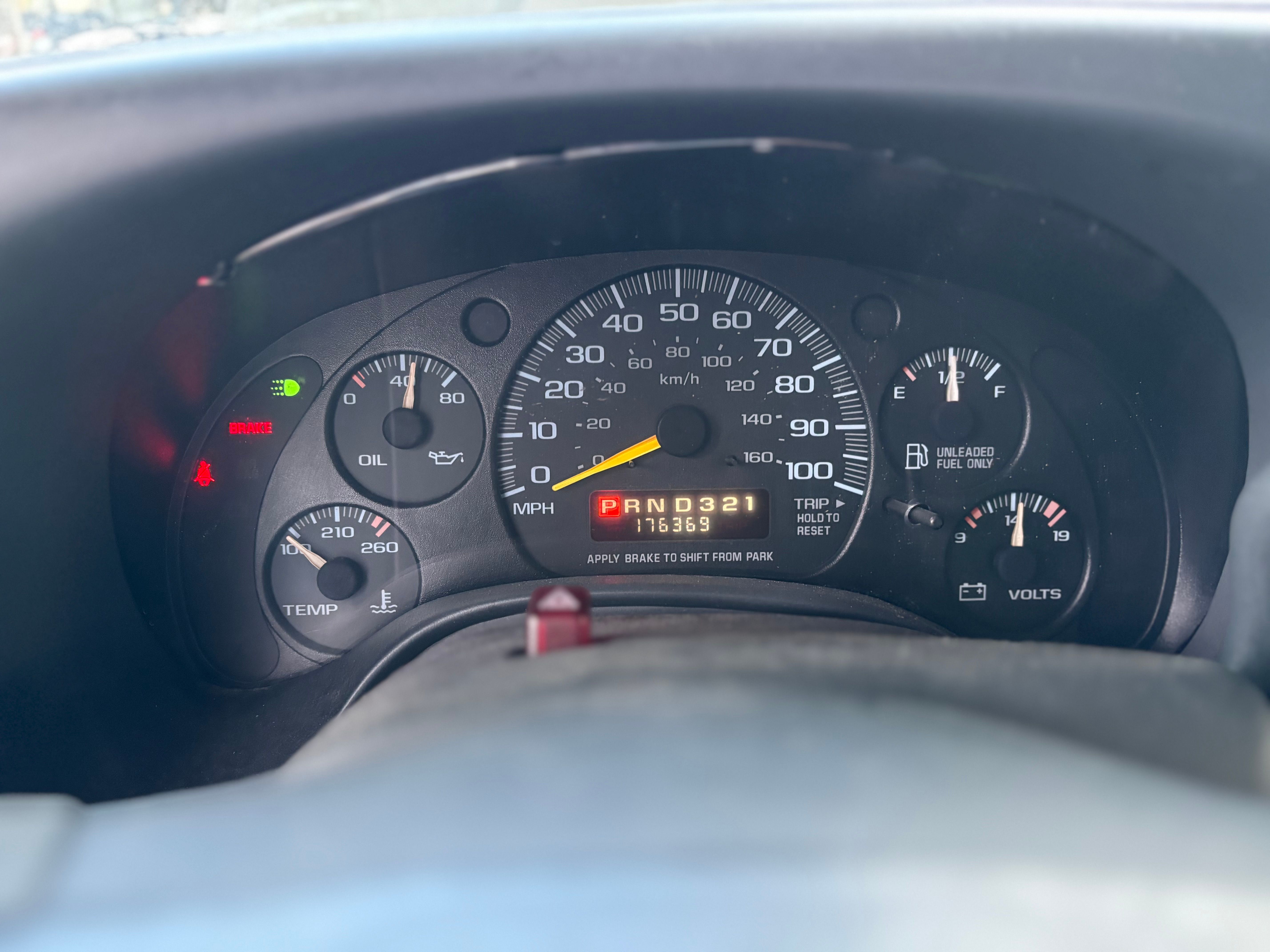 Used 2000 Chevrolet Express 2500 Passenger w/ LS Preferred Equipment Group RWD image 10