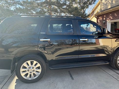 Used 2013 Toyota Sequoia Platinum image 2