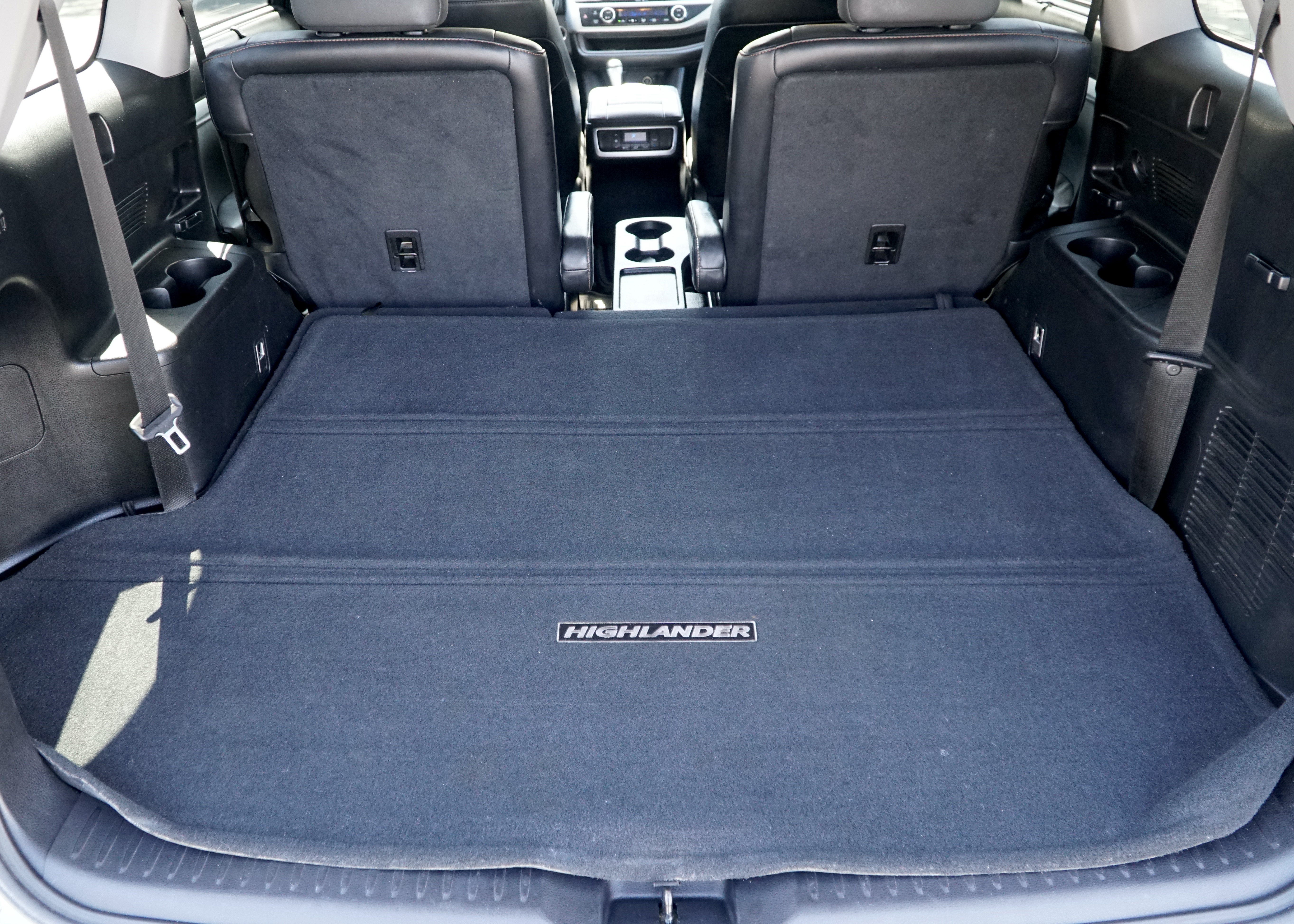 Used 2015 Toyota Highlander XLE FWD image 26