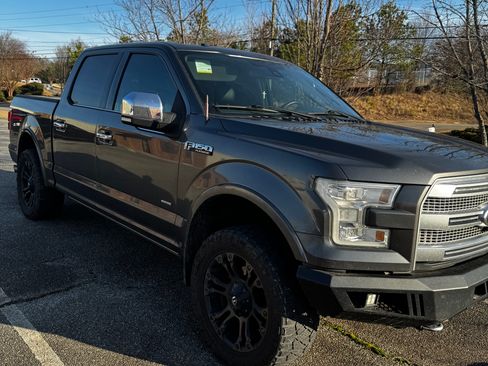 Used 2015 Ford F150 Platinum w/ Equipment Group 701A Luxury AWD/4WD image 1