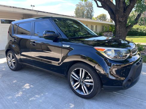 Used 2015 Kia Soul image 10
