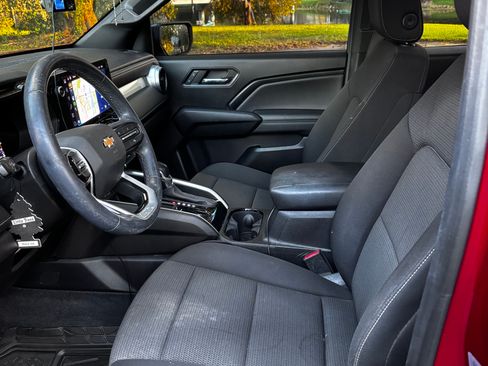 Used 2023 Chevrolet Colorado LT w/ LT Convenience Package image 13