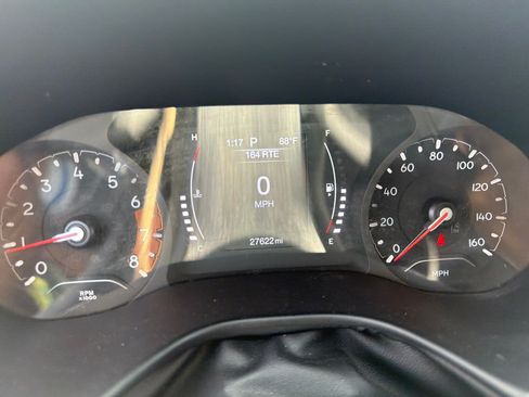 Used 2022 Jeep Compass Latitude FWD image 11
