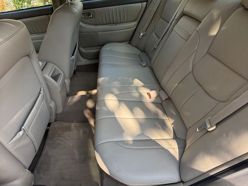 Used 2004 Toyota Avalon XL image 8