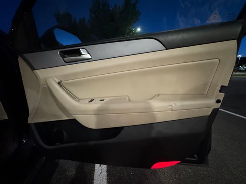 Used 2017 Hyundai Sonata SE image 21