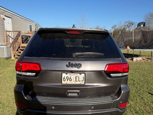 Used 2020 Jeep Grand Cherokee Altitude image 5