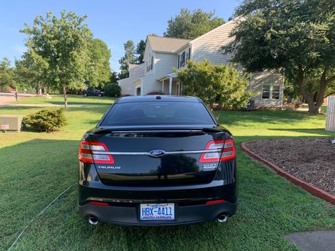 Used 2014 Ford Taurus SHO w/ Equipment Group 401A image 5