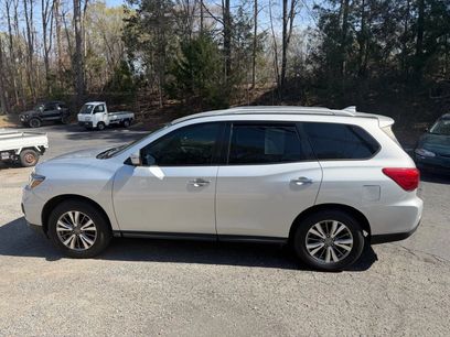 Used 2019 Nissan Pathfinder SL