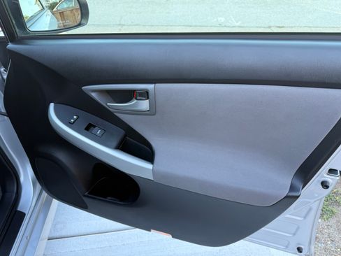 Used 2012 Toyota Prius Prime Advanced image 9