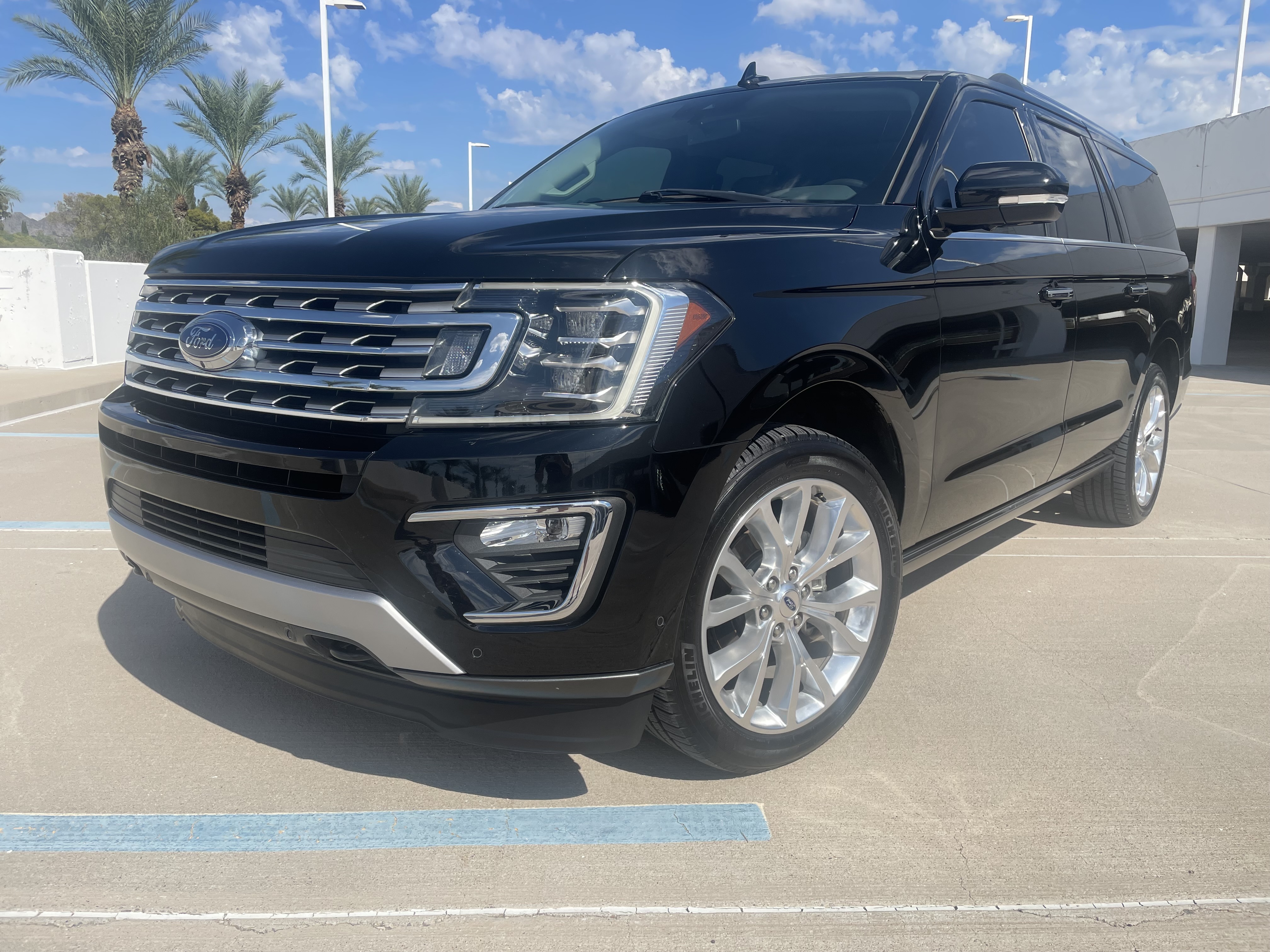 Used 2018 Ford Expedition Max Limited w/ Equipment Group 302A AWD/4WD image 13