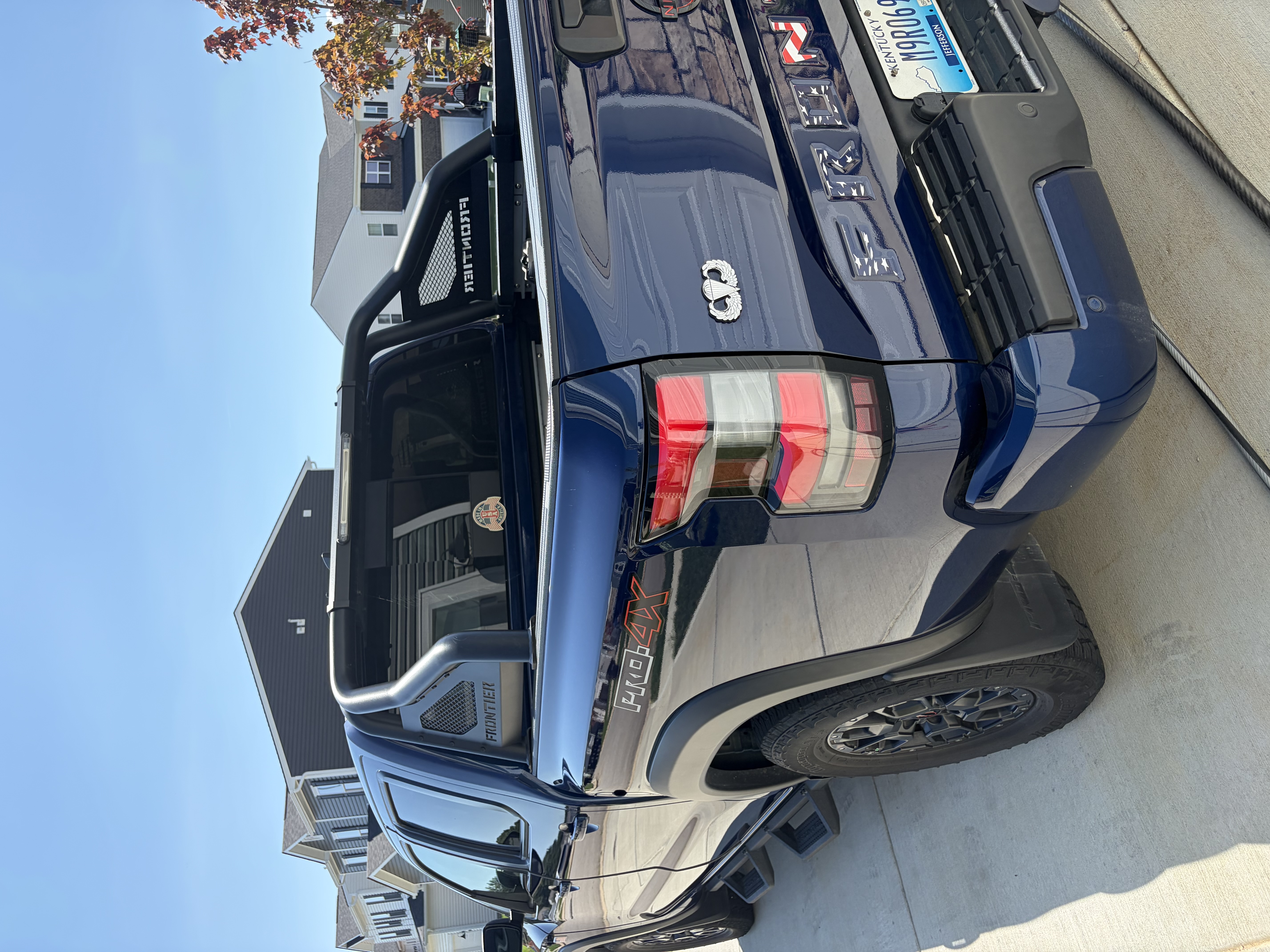 Used 2023 Nissan Frontier PRO-4X w/ Pro-4X Premium Package AWD/4WD image 2