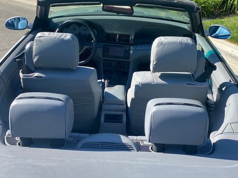 Used 2005 BMW M3 Convertible image 11