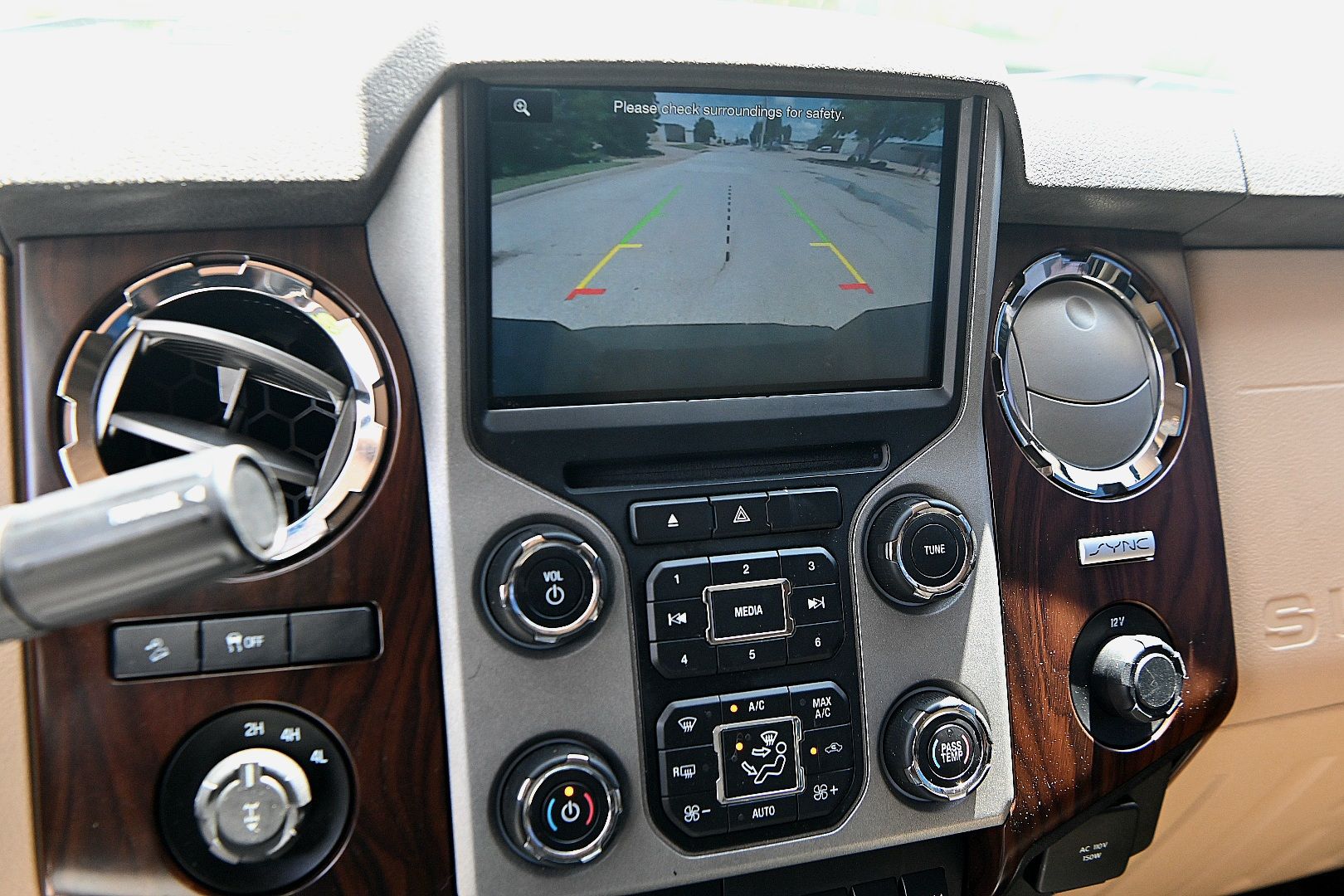 Used 2015 Ford F250 Lariat w/ Chrome Package AWD/4WD image 9