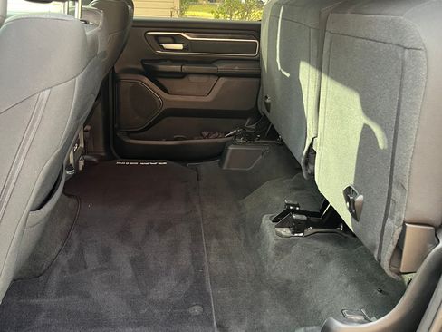 Used 2021 RAM 1500 Big Horn image 16