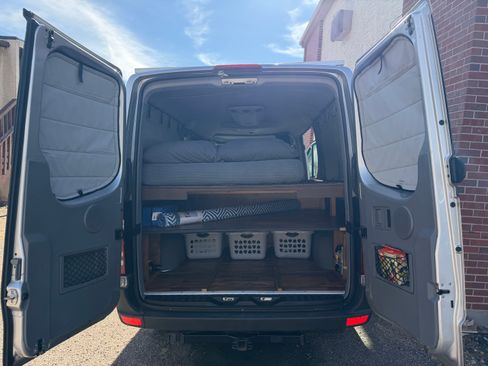 Used 2012 Mercedes-Benz Sprinter 2500 image 13