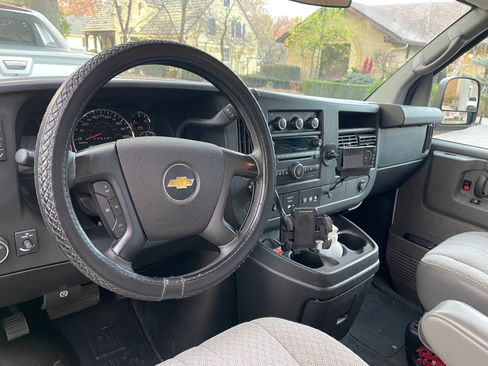 Used 2014 Chevrolet Express 3500 LT w/ LT Preferred Equipment Group image 6