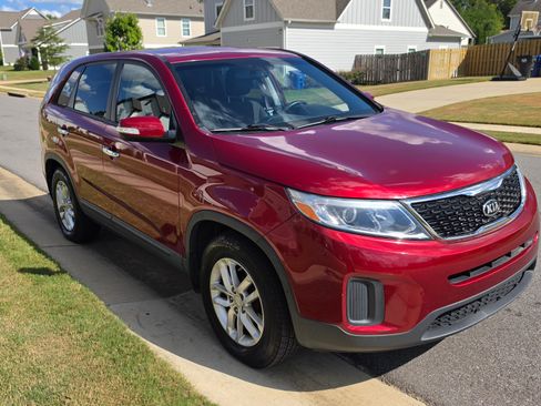 Used 2014 Kia Sorento LX FWD image 4