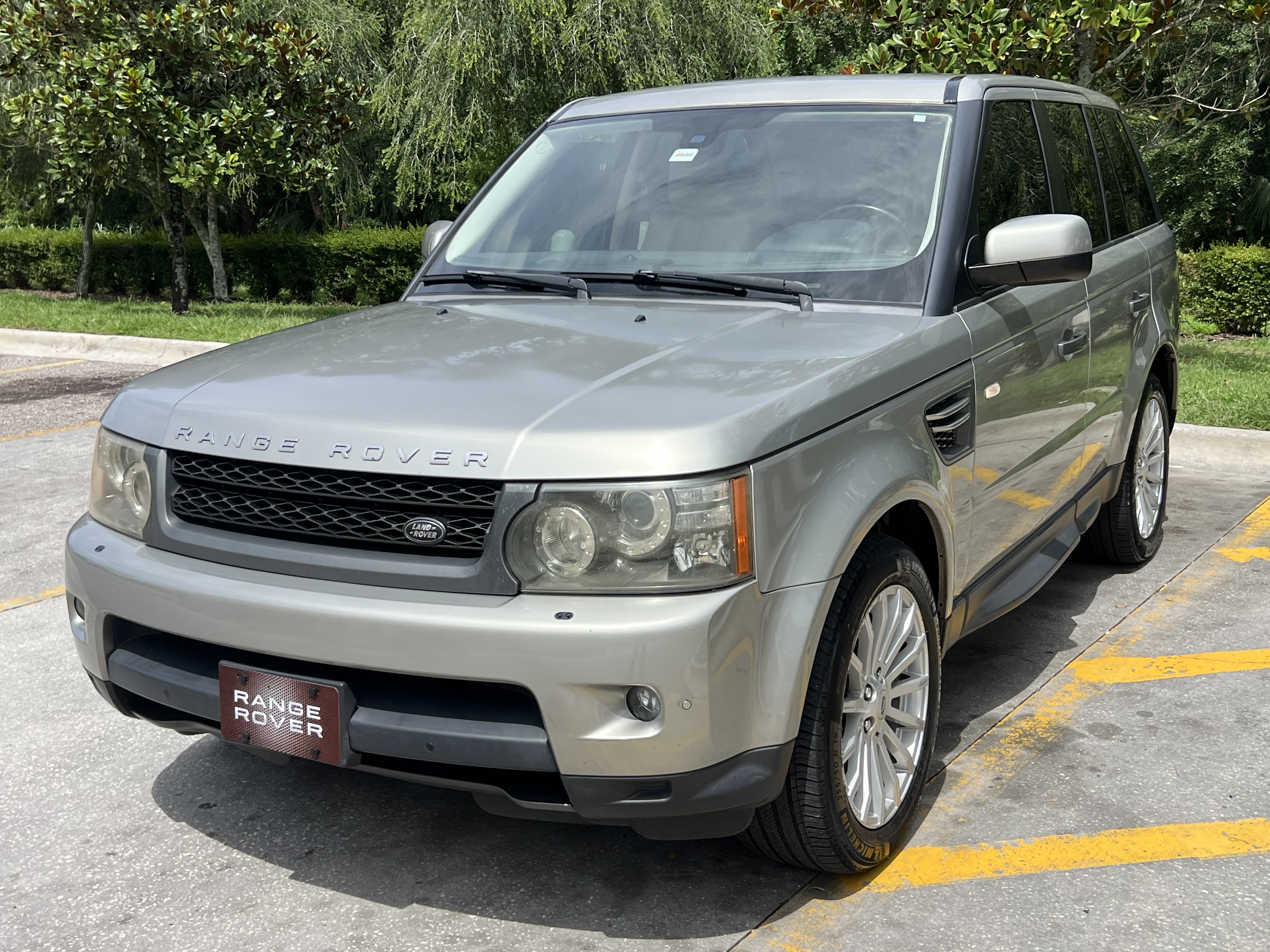Used 2011 Land Rover Range Rover Sport HSE AWD/4WD image 1