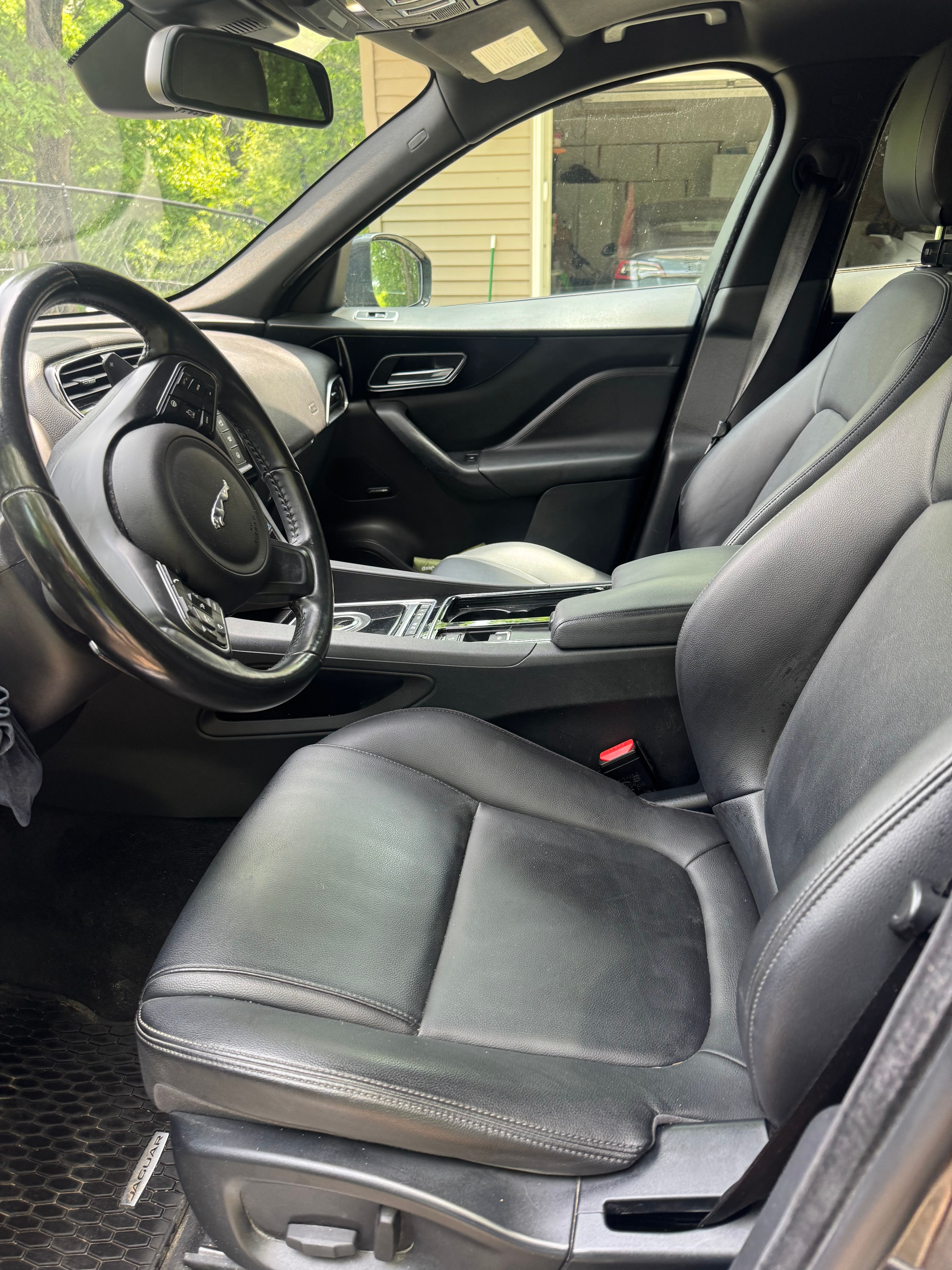 Used 2018 Jaguar F-PACE Premium AWD/4WD image 5