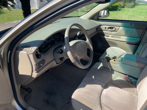 Used 2004 Buick Century Sedan image 6