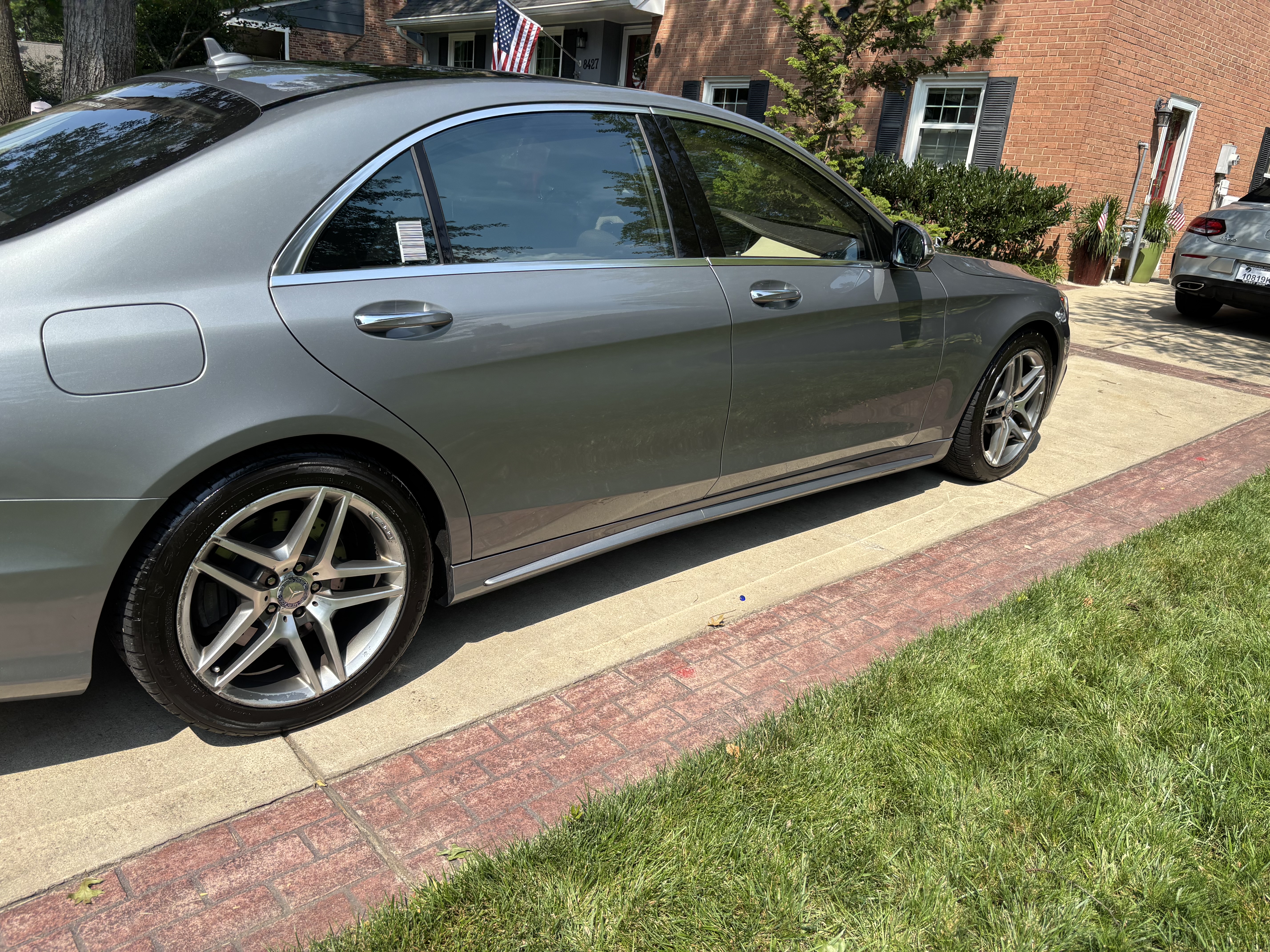 Used 2015 Mercedes-Benz S 550 4MATIC Sedan image 5