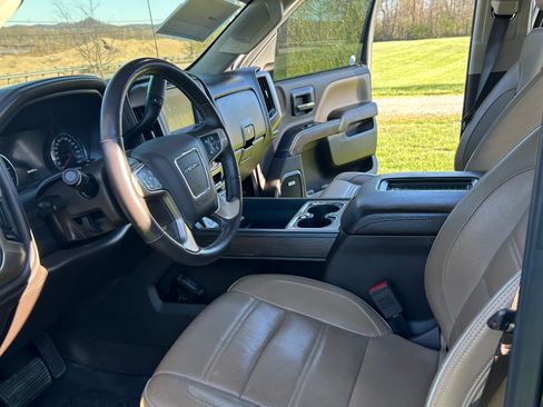 Used 2018 GMC Sierra 2500 Denali w/ Duramax Plus Package image 14